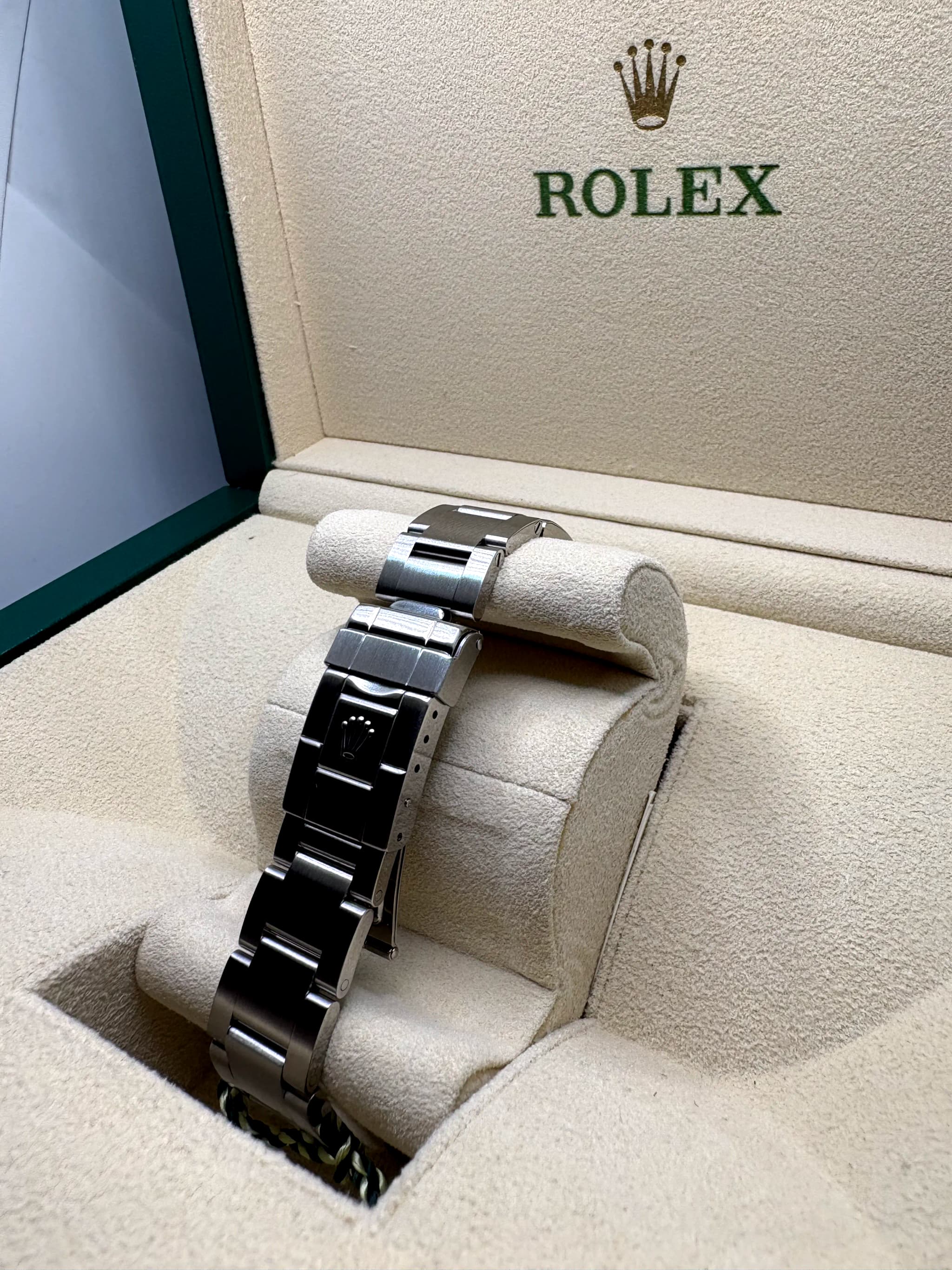 Rolex Oyster Perpetual Explorer