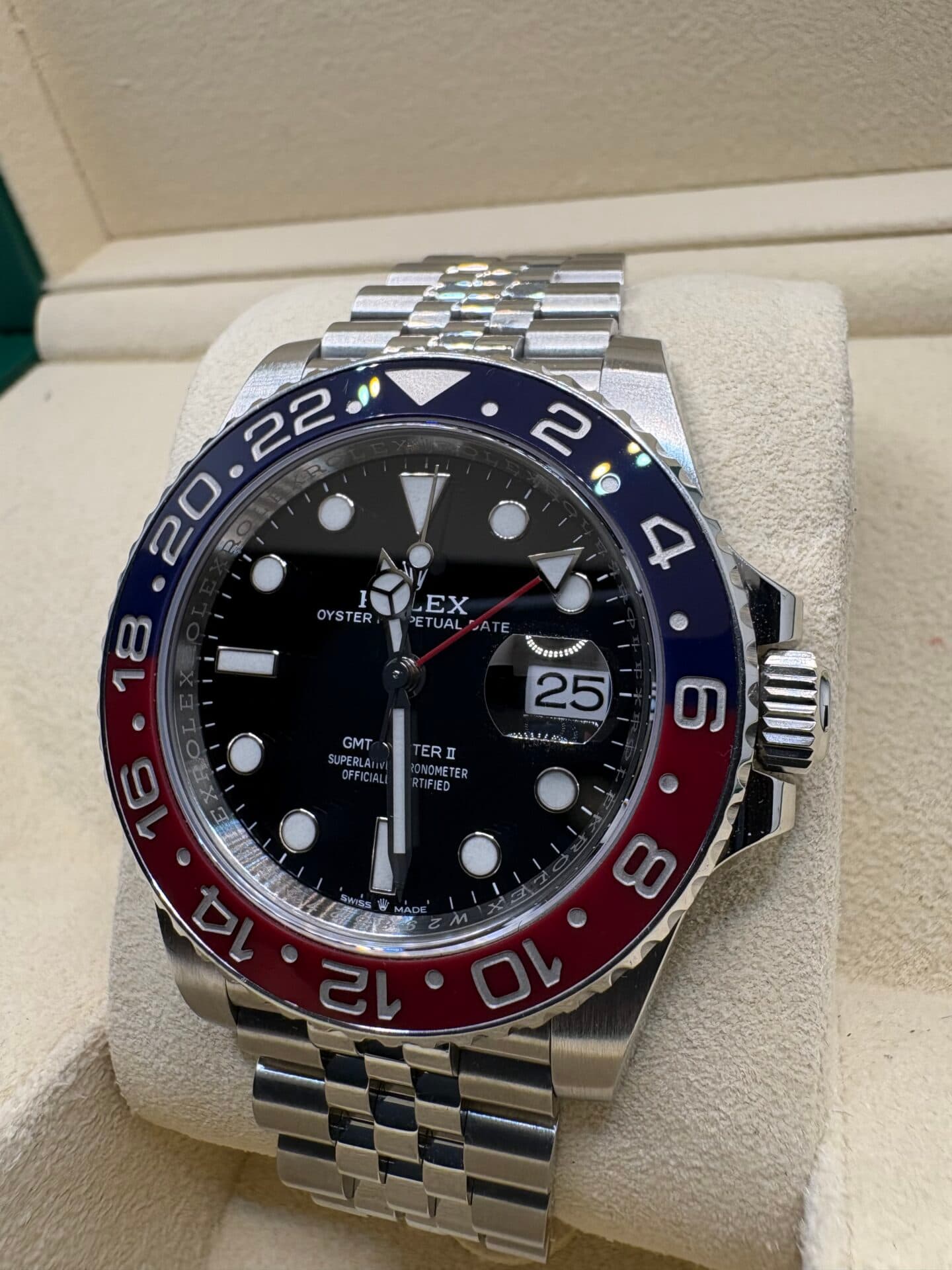 Rolex GMT-Master II  "Pepsi"